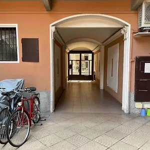 https://corte-del-6-cozy-modern-flat-b.italymilanhotels.net